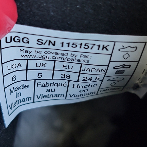 UGG Kids Ashton Lace-up Glitter Boot - Picture 8 of 11